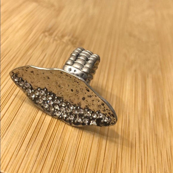 Ring - Picture 5 of 8